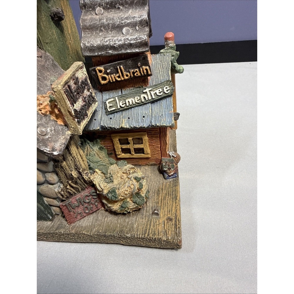 FIGI Graphics Town Square Birdhouse Hummer's Hardware Composite Miniature 1997 - Picture 3 of 9